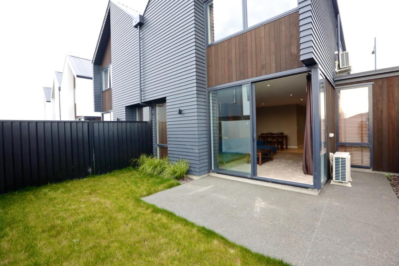 Golden Sun Apartment -Two Bedrooms, Three Bedrooms Christchurch Exterior photo